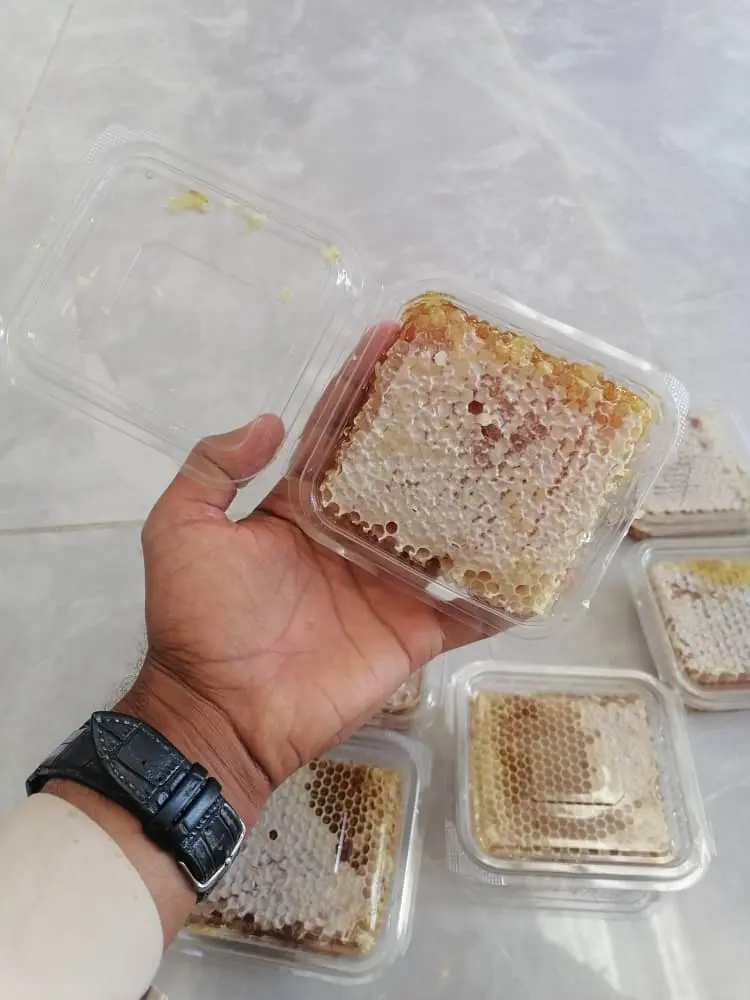 عسل بشهدو ربع كيلو