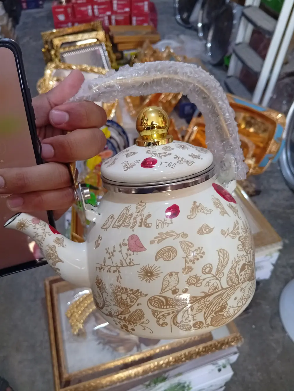 إبريق شاي جيكو سمني